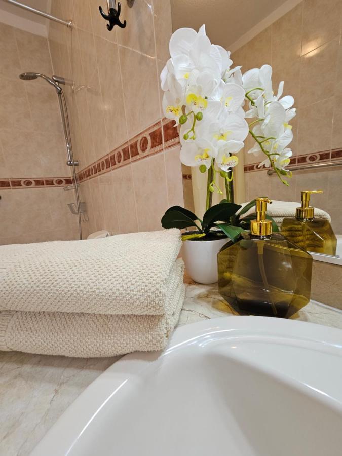 New Holiday Home Beautiful Sea View With Aircon, Costa Adeje Адехе Екстериор снимка